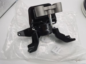 12305-07010 Auto Parts Rubber Engine Mounting  for Toyota